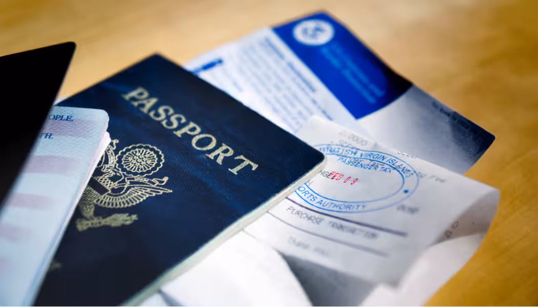 Comparison between sworn translation, legal translation, and regular translation for official documents in Spain